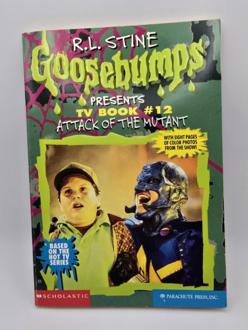 Goosebumps. TV Book #12 Attack of the Mutant. 1997 Scholastic. R.L. Stine *READ*